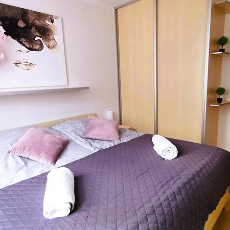 Apartament Orange Piastowska أوسترودا المظهر الخارجي الصورة